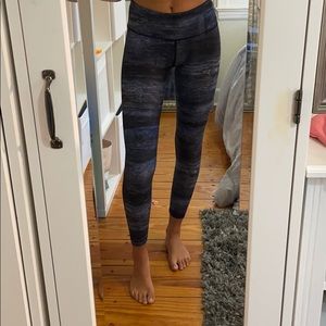 *NEW* WITH (Wear It To Heart) leggings